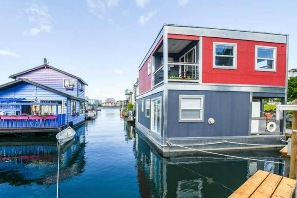 Fisherman'S Wharf Bed & Breakfast Victoria Exterior photo